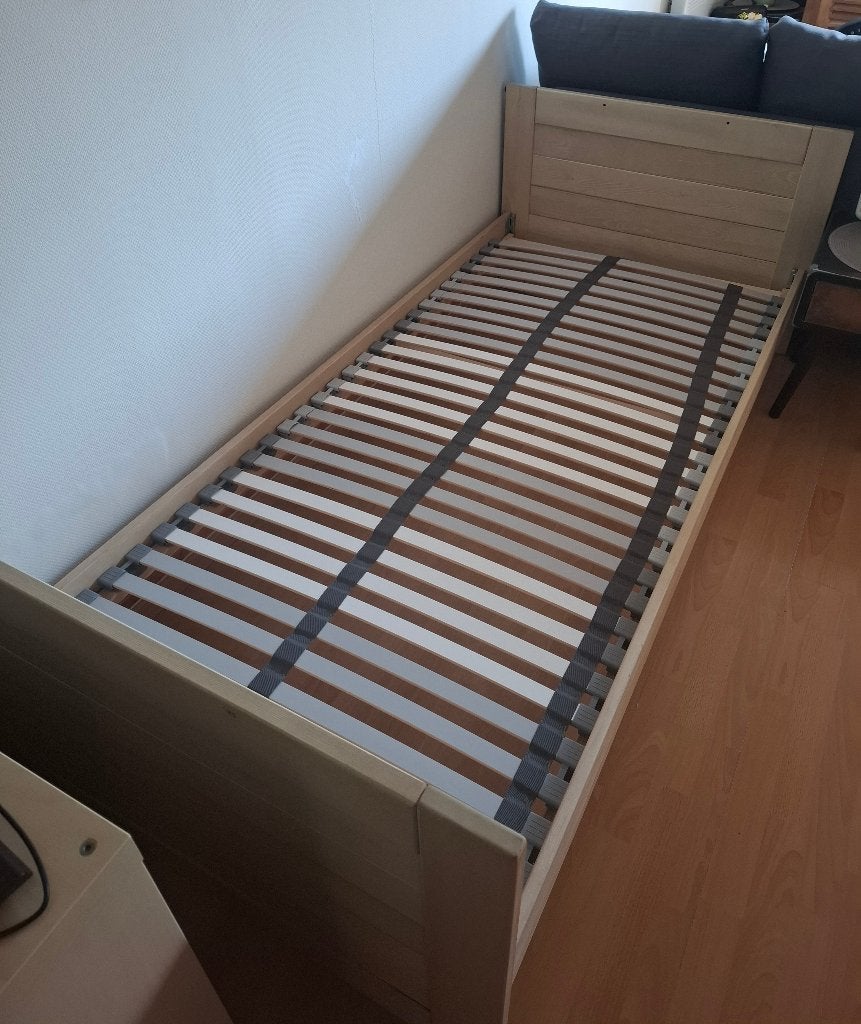 Cadre de lit une personne avec sommier de 90x200 cm, Maison & Meubles, Chambre à coucher | Lits, 90 cm, Beige, Une personne, Enlèvement