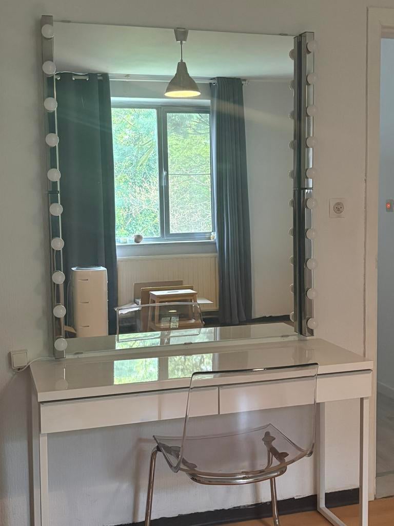 Make up  tafel/ kaptafel, Ophalen, Zo goed als nieuw