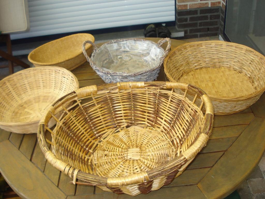 RIETEN MANDEN, Huis en Inrichting, Woonaccessoires | Schalen en Manden, Zo goed als nieuw, Mand, Rond, Riet, Ophalen