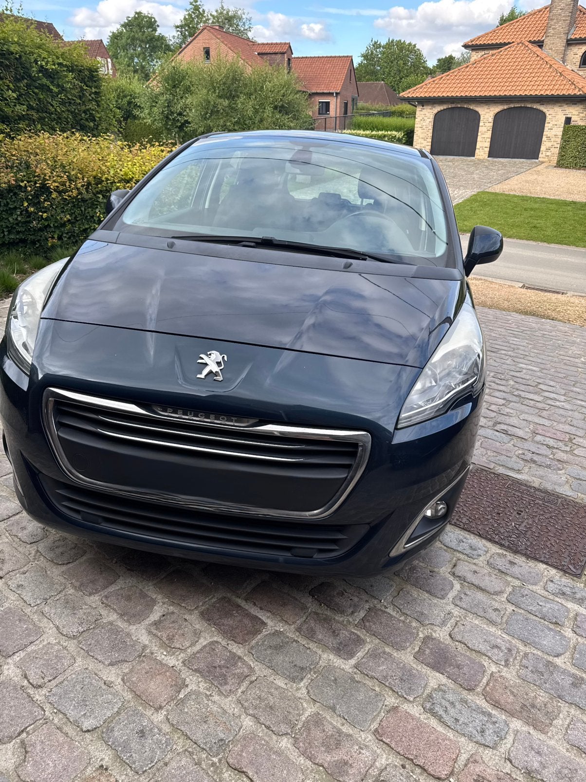 Peugeot 5008 met zomer en winter banden en distributieriem, Auto's, Diesel, Particulier, Te koop, ABS