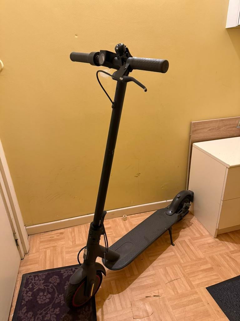 Xiaomi Pro 2 Step + lader | Vaste Prijs | Zeer Goed Conditie, Ophalen of Verzenden, Gebruikt, Elektrische step (E-scooter)