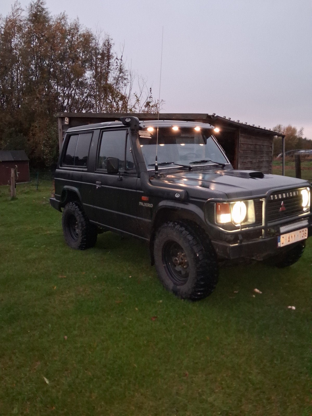 mitsubishi pajero mk1, Autos, Achat, Boîte manuelle, Noir, Diesel