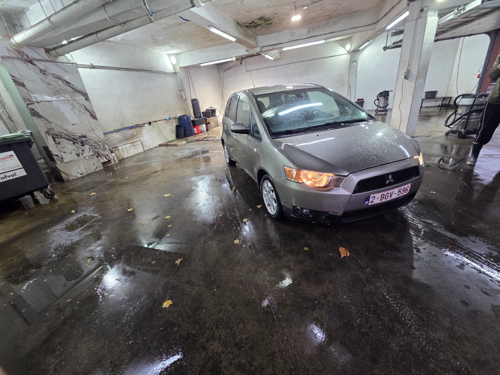 mitsubishi colt 1.3 ketting airco, Auto's, Voorwielaandrijving, Stof, Zwart, 4 cilinders