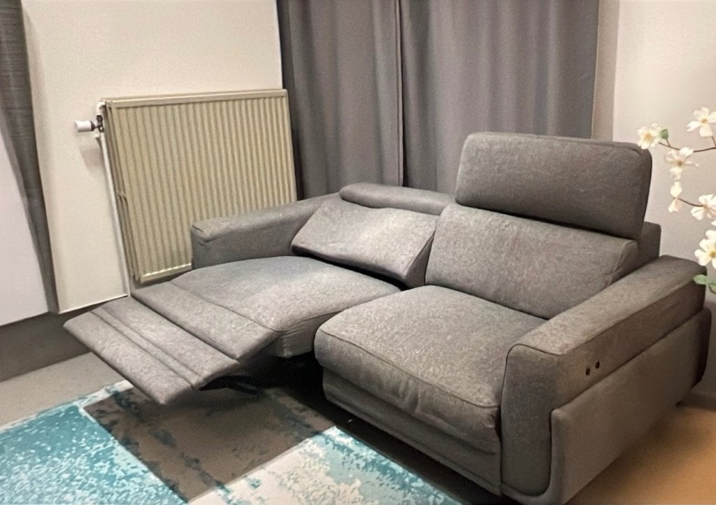 Twee 3-zit sofa’s en poef van het merk Xooon - reeks Denver, Maison & Meubles, Enlèvement, Utilisé, Métal, Modern, stijlvol.