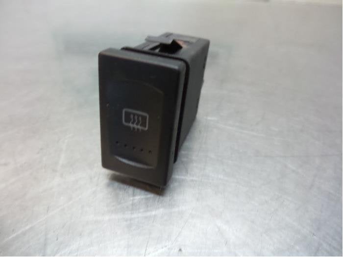 Commutateur chauffage vitre arrière d'un Volkswagen Passat, Autos : Pièces & Accessoires, Volkswagen, -, Utilisé, -