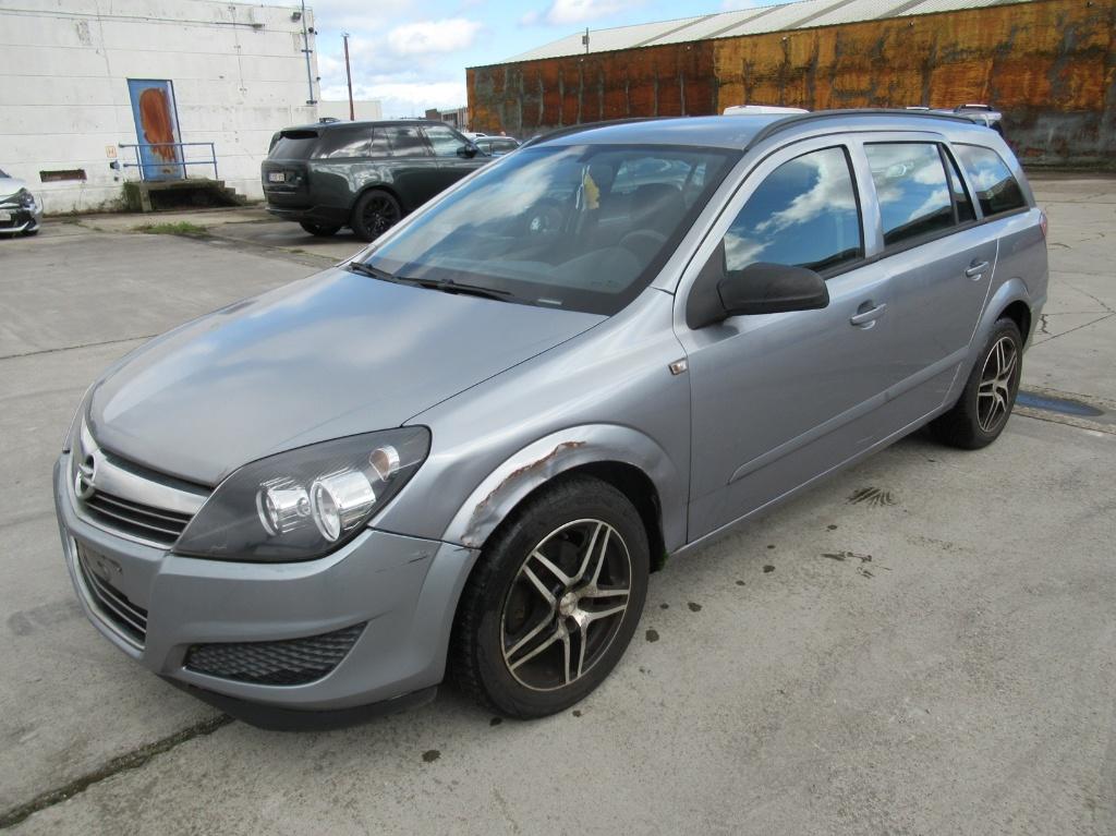 Opel Astra SW 1.3 CDTi Enjoy Break-Airco-EXPORT/MARCHAND, Autos, Argent ou Gris, https://public.car-pass.be/vhr/df1ad96d-2e26-43ac-885f-cd4bee8c7681
