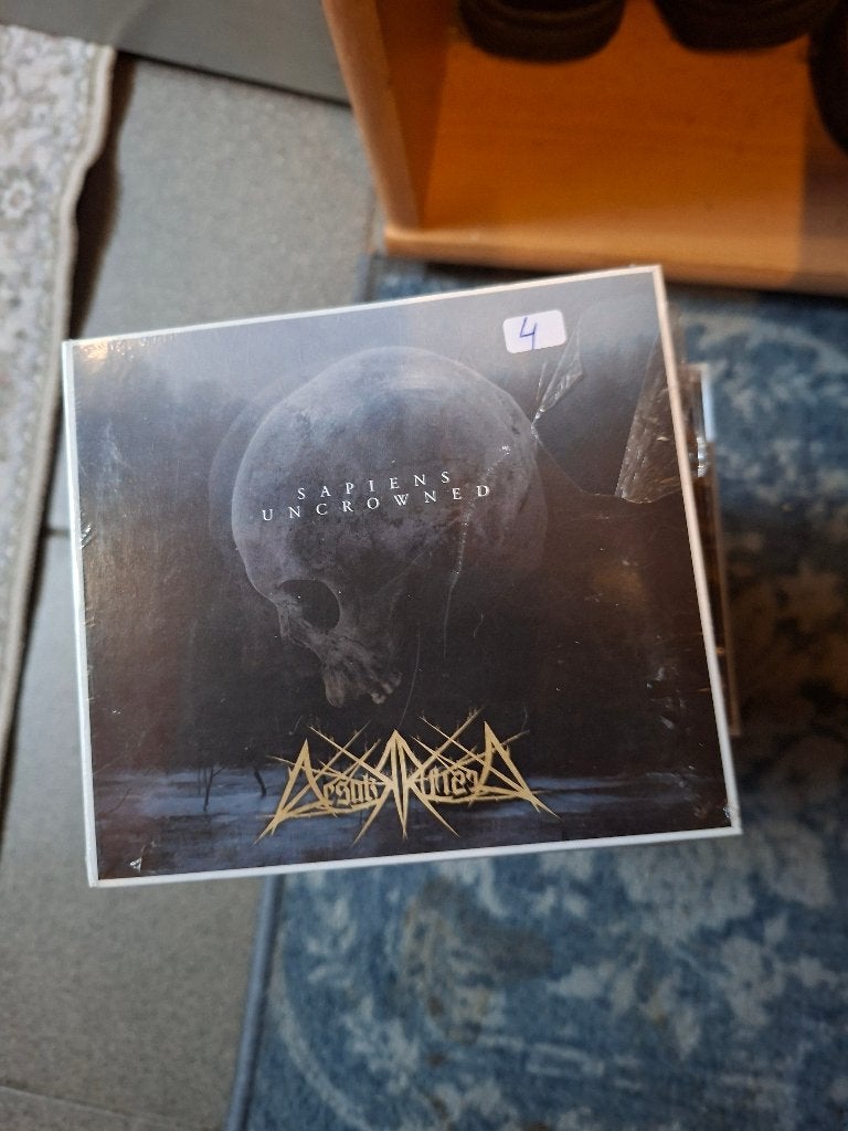 cd - desakralised - sapiens uncrowned - sealed, Ophalen of Verzenden, Black metal, Nieuw in verpakking, Digipak
