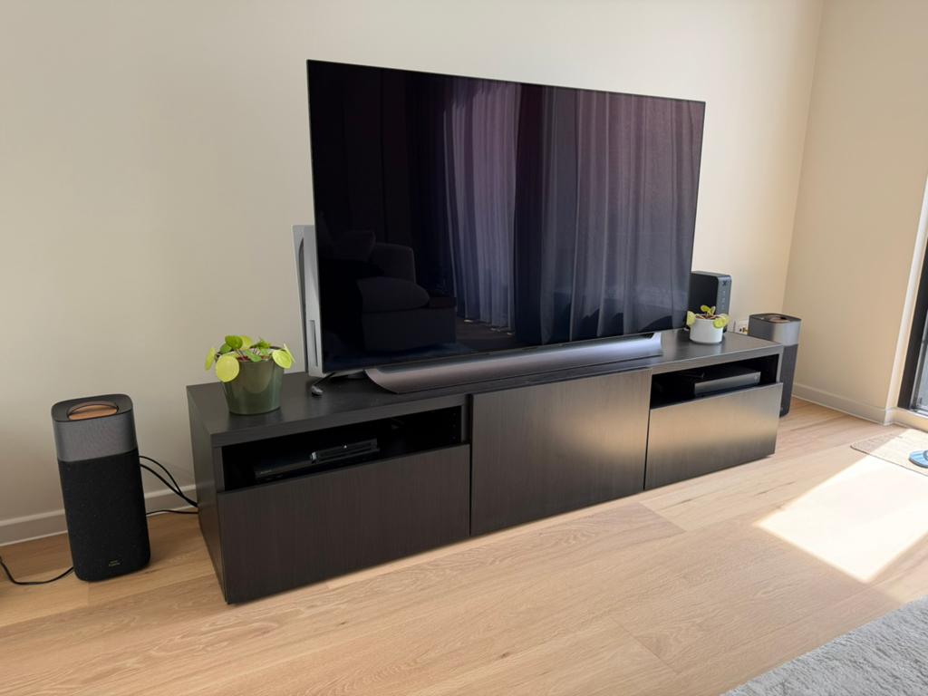 TV-Meubel Ikea Bestå - zwartbruin, Huis en Inrichting, Kasten |Televisiemeubels, Ophalen, Minder dan 50 cm, Gebruikt, 150 tot 200 cm