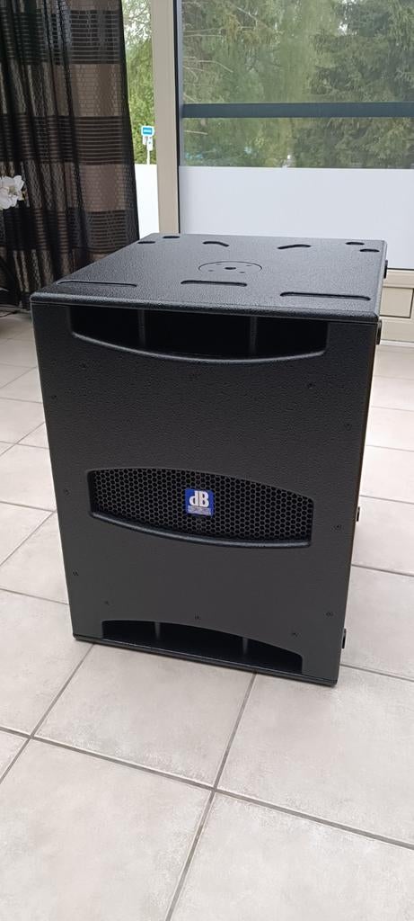 dB technologies sub 18 D 1000w, Enlèvement