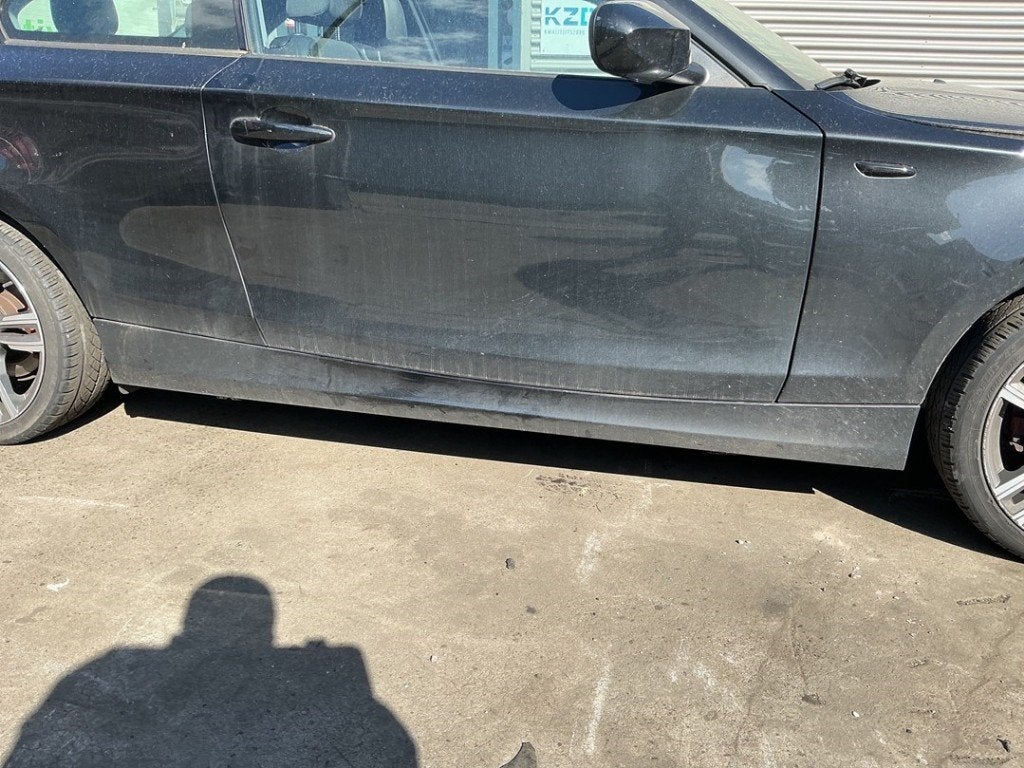 SIDESKIRT RECHTS BMW 1 serie (E82) (|51777046348|), Gebruikt, Rechts, BMW, Petuelring 130
80809  München, DE