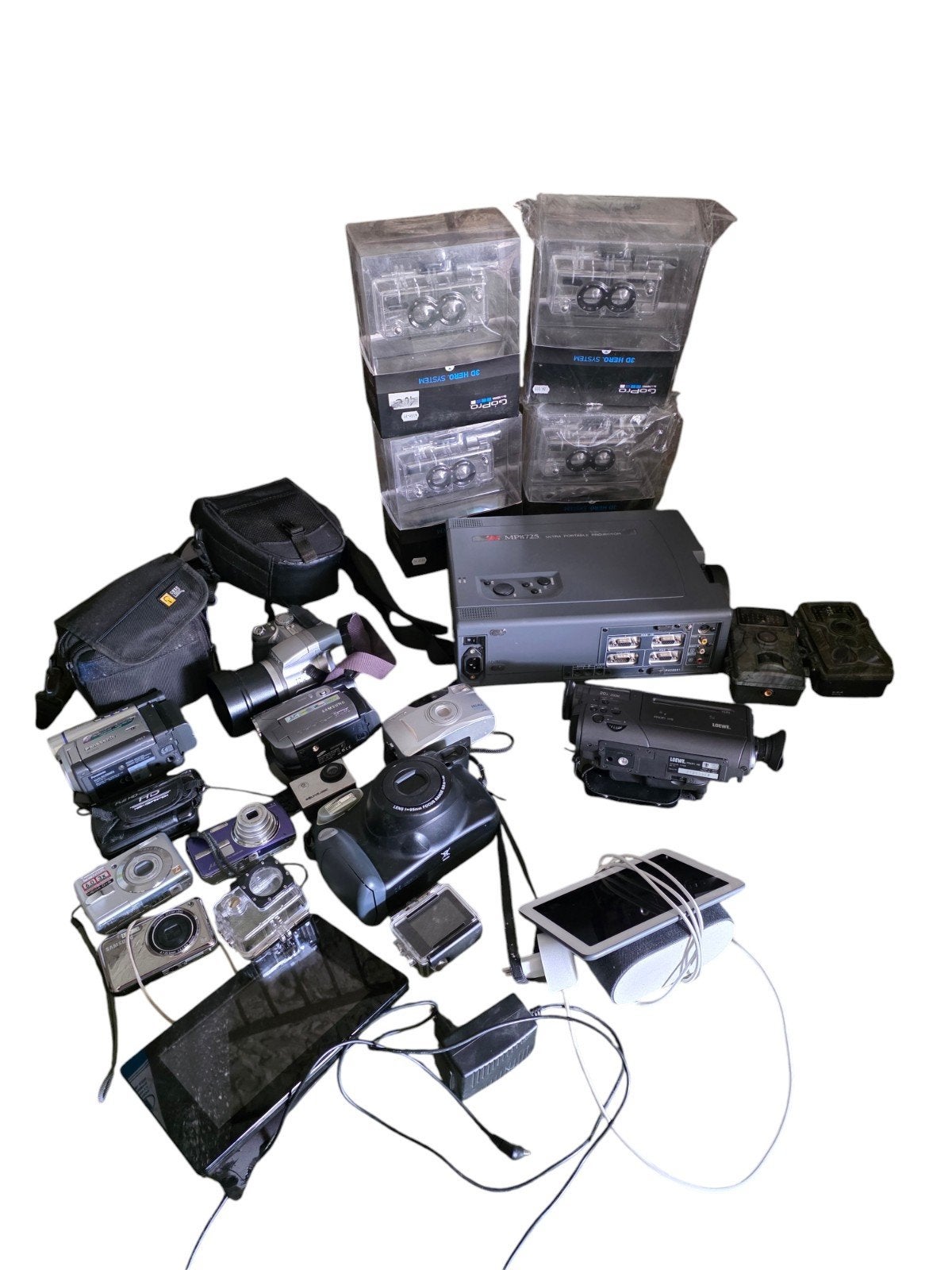 Ongeteste elektronische Grand Lot - videoprojector, camcorde, Ophalen