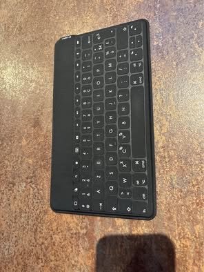 Clavier Logitech Bluetooth, Enlèvement, Comme neuf