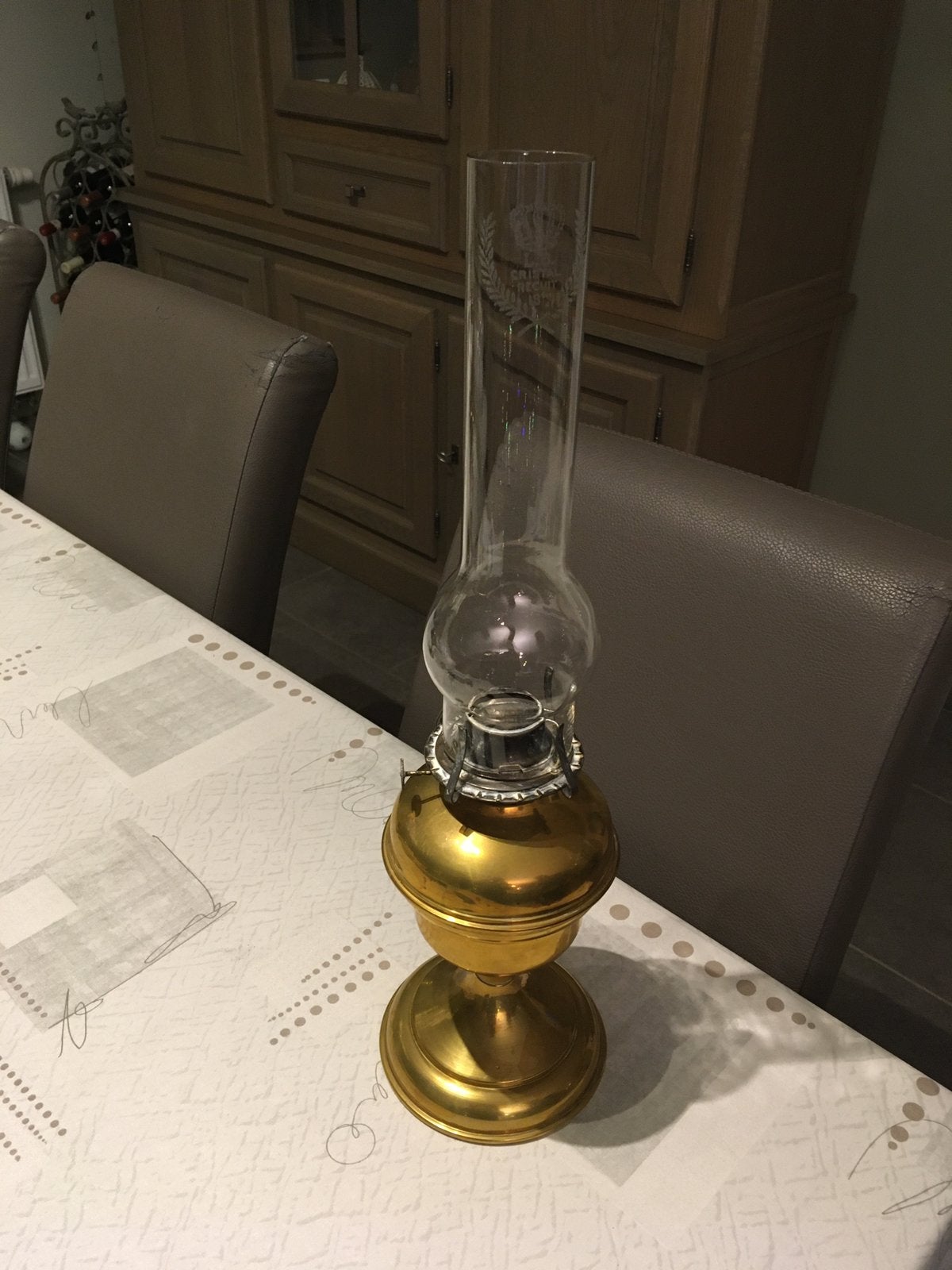 Petroleumlamp (Lempereur & Bernard), Enlèvement