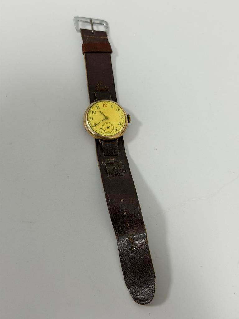 Montre Trench antique 1910-1920-1930 pour homme en cuir doré, Enlèvement ou Envoi, Or, Doré