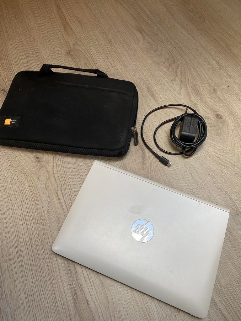 HP x2 210 G2 detachable tablet pc 2 in 1, Ophalen of Verzenden, Zo goed als nieuw