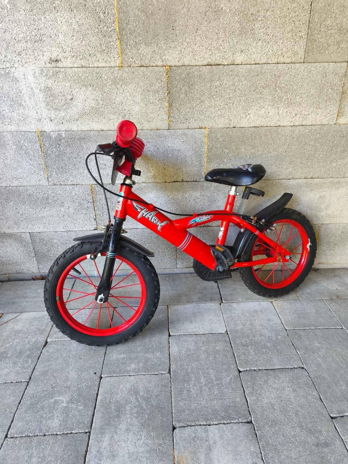 vélo enfant 14 pouces, Vélos & Vélomoteurs, Vélos | Vélos pour enfant, Frein sur jante, Stabilisateurs, Utilisé, Moins de 16 pouces