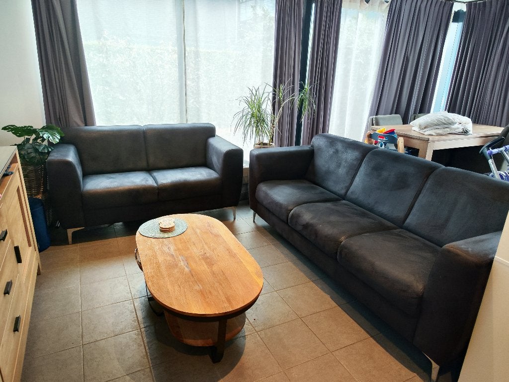 Zetels 3zits en 2zits zwart, Huis en Inrichting, Zetels | Zetels, Ophalen, Overige maten, Zo goed als nieuw, Rechte bank