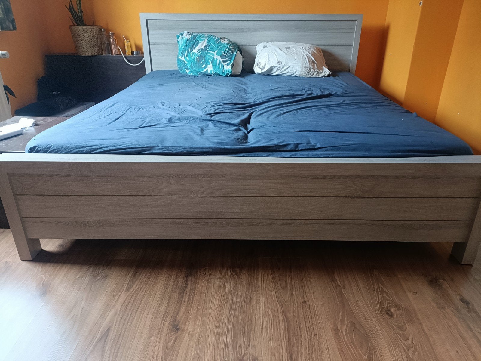 Bed + commode + nachtkastjes, Huis en Inrichting, Slaapkamer | Complete slaapkamers, Ophalen