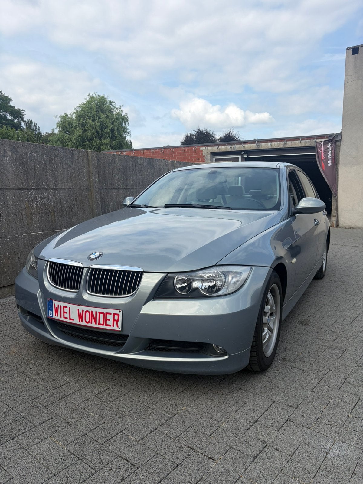 BMW 320i, essence automatique, Autos, BMW, Cuir, Achat, Entreprise, Carnet d'entretien