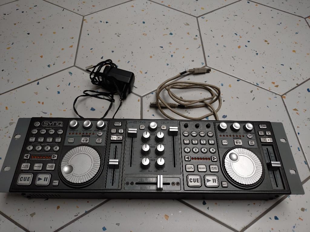 Sync PCM.1 DJ controller, Musique & Instruments, DJ sets & Platines, Enlèvement ou Envoi, Utilisé, DJ-Set, Autres marques