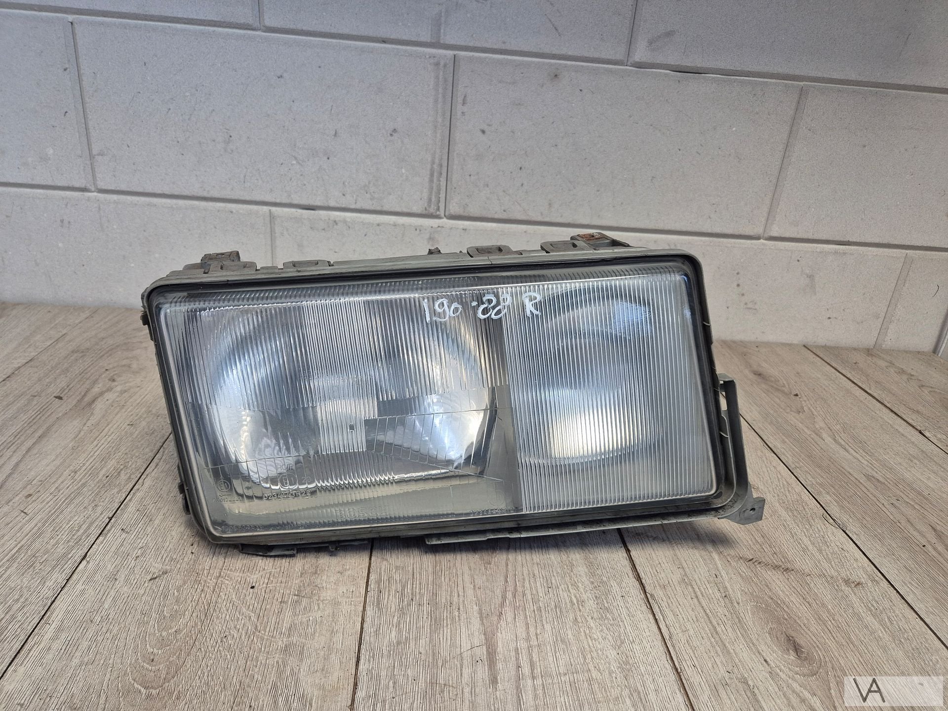 Koplamp rechts van Mercedes 190 W201 1984 - 1993 0028268590, Auto-onderdelen, Verlichting, Gebruikt, -, Ophalen of Verzenden, -