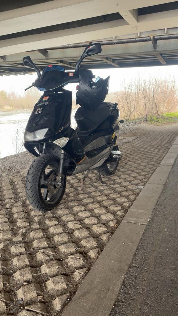 Aprilia sr 50 a klasse te koop of te ruil, Enlèvement ou Envoi, Comme neuf