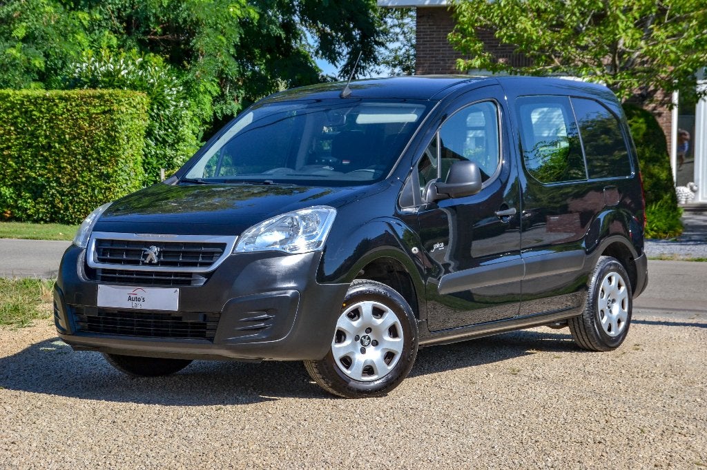 Peugeot Partner Bestelwagen 2016 1.6 VTI Benzine 98 Pk, Autos, Euro 6, Entreprise, 3 places, Noir