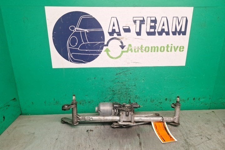 MOTEUR + TRINGLERIE ESSUIE GLACE AVANT Polo V (6R), Robert Bosch AG, Volkswagen, Utilisé, Robert-Bosch-Allee 1
74232  Abstatt, DE