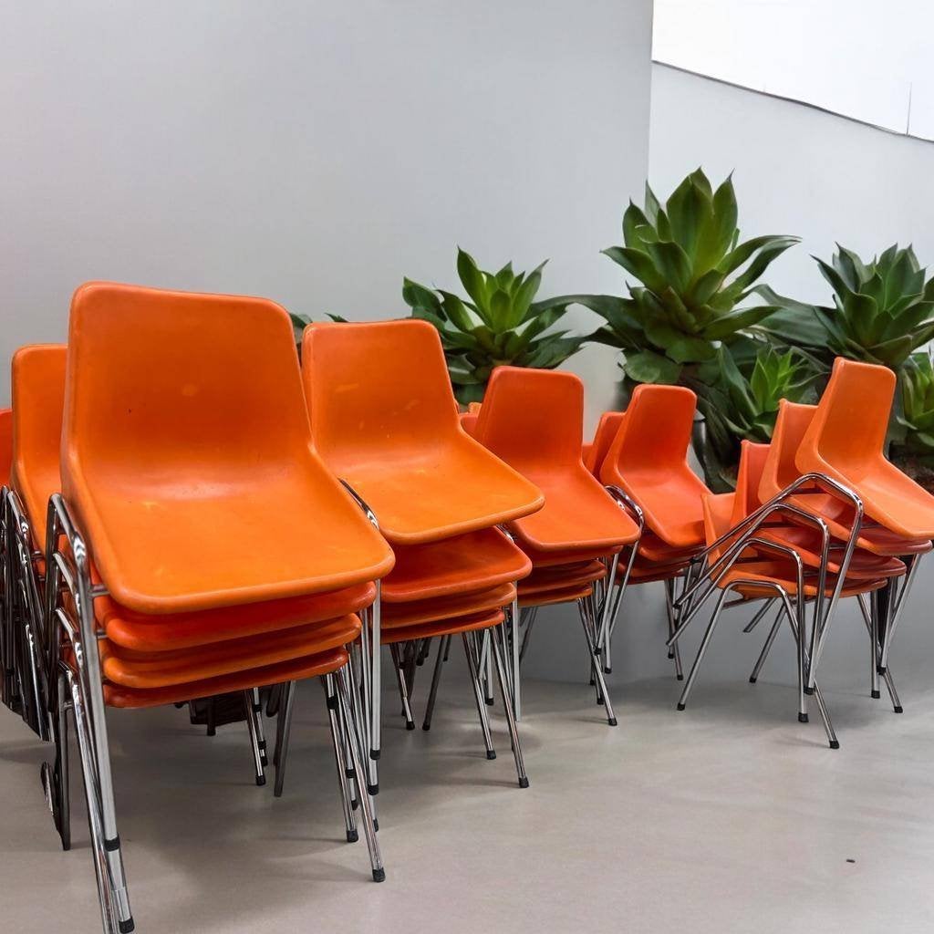 Vintage oranje stoel (lot of apart te koop ), Motoren, Ophalen