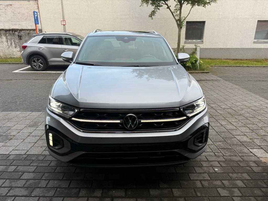 VW TROC 1.5 TSI - R-Line -automaat, Auto's, Volkswagen, Automaat, Stof, Euro 6, Dealer onderhouden