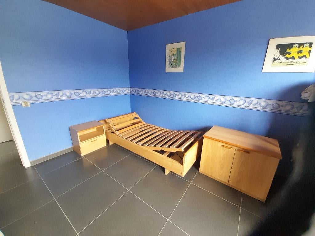 Bed 1-persoons met nachtkastje en commode, Huis en Inrichting, Ophalen, Gebruikt, Verstelbaar