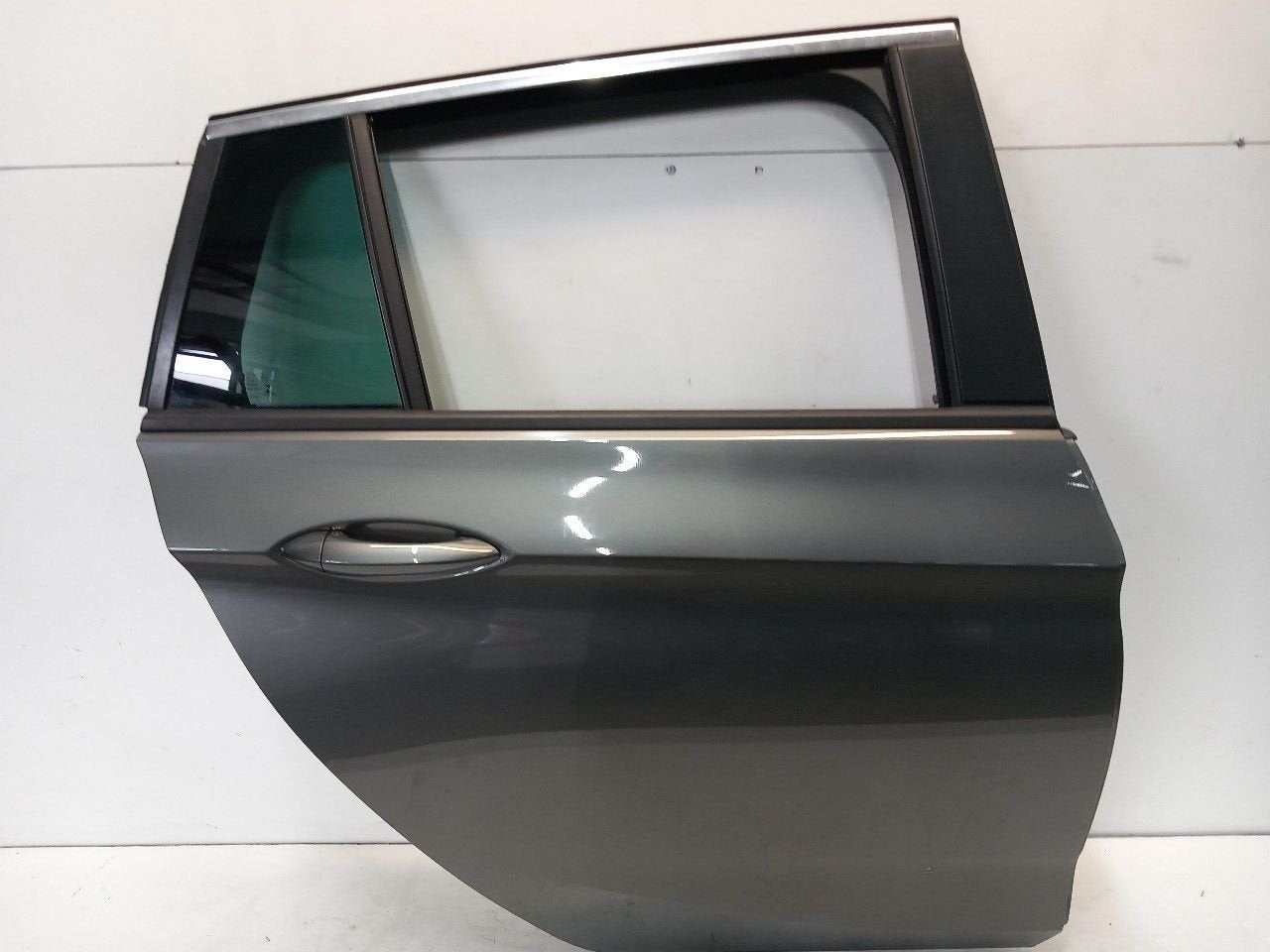 Portier rechts achter Opel Astra, Onderdelen@venauto.nl, Van der Ven Autorecycling B.V., Gebruikt, Ettenseweg 76, 4706 PB Roosendaal, The Netherlands