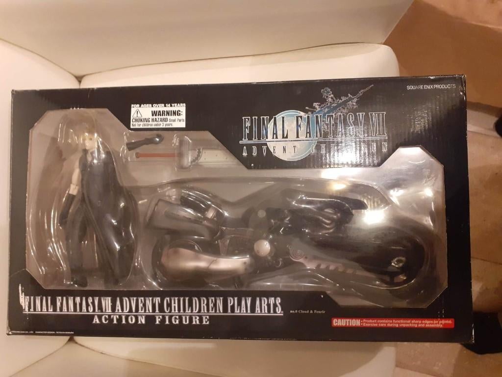 Cloud and Fenrir , Final Fantasy VII , Advent Children, Ophalen, Zo goed als nieuw