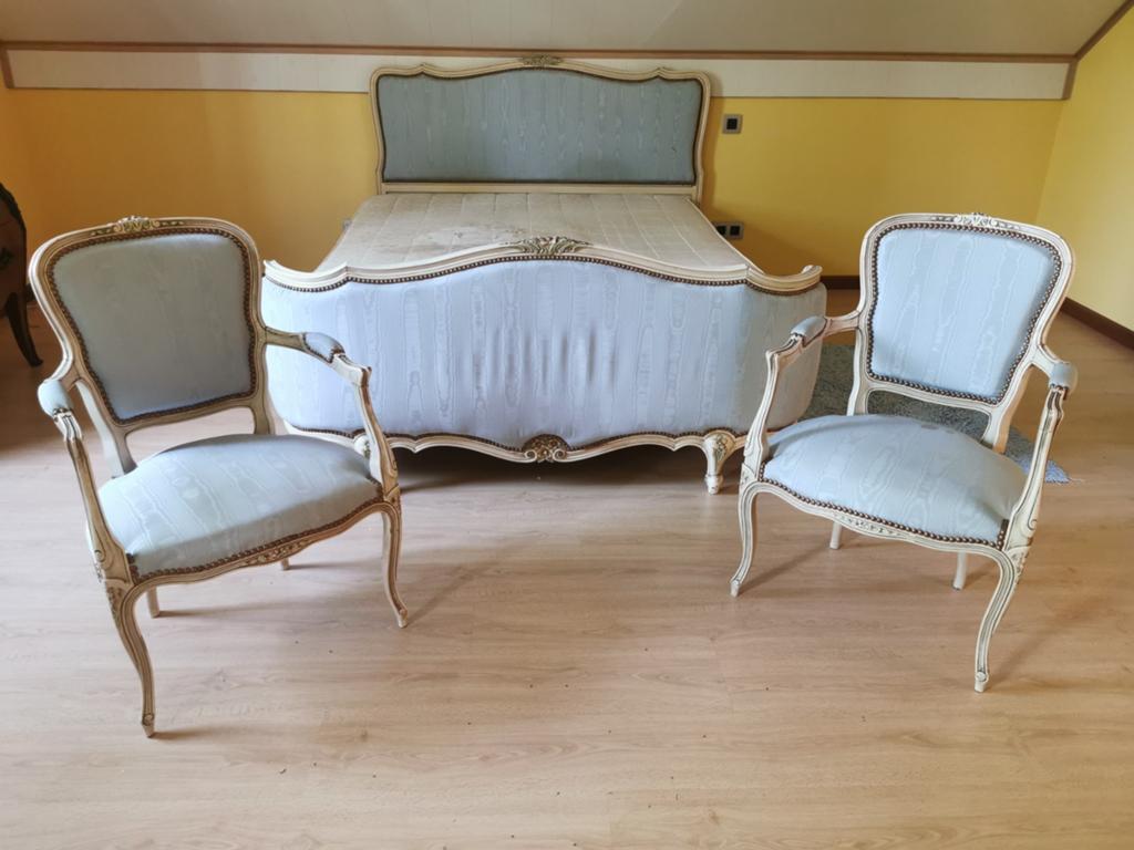 Lit style Louis XV, Enlèvement