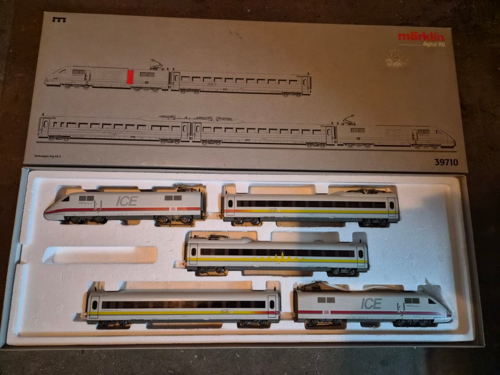marklin 39710 bien lire, Hobby & Loisirs créatifs, Enlèvement ou Envoi, Courant alternatif, Utilisé, Locomotive