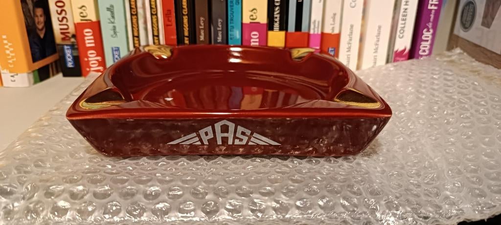 Cendrier Keramis boch frères persian air services, Enlèvement ou Envoi
