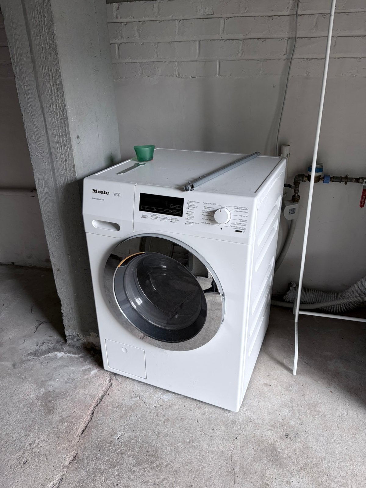 Machine à laver Miele, 6 à 8 kg, Enlèvement, Utilisé, 1600 tours ou plus