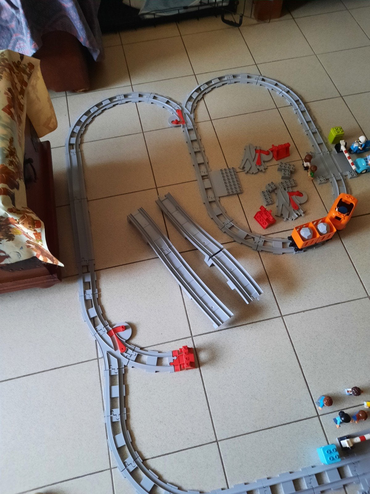 auto baan duplo met trein werkend, Ophalen of Verzenden