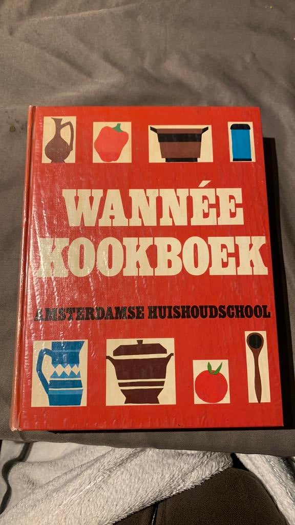 bekende Wannée Kookboek van de Amsterdamse Huishoudschool,, Boeken, Ophalen, Zo goed als nieuw