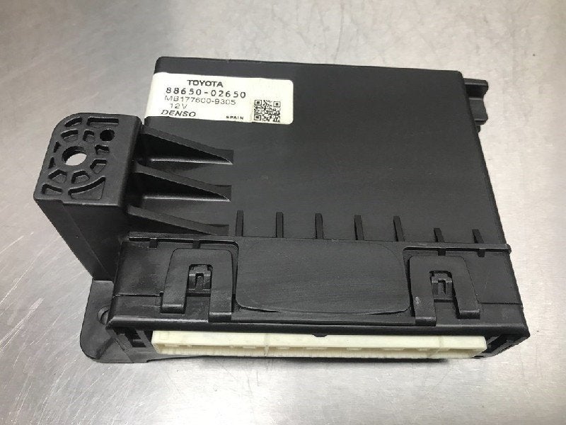 COMPUTER KACHEL Auris (E15) (|8865002650|MB1776009305|), Gebruikt, Toyota