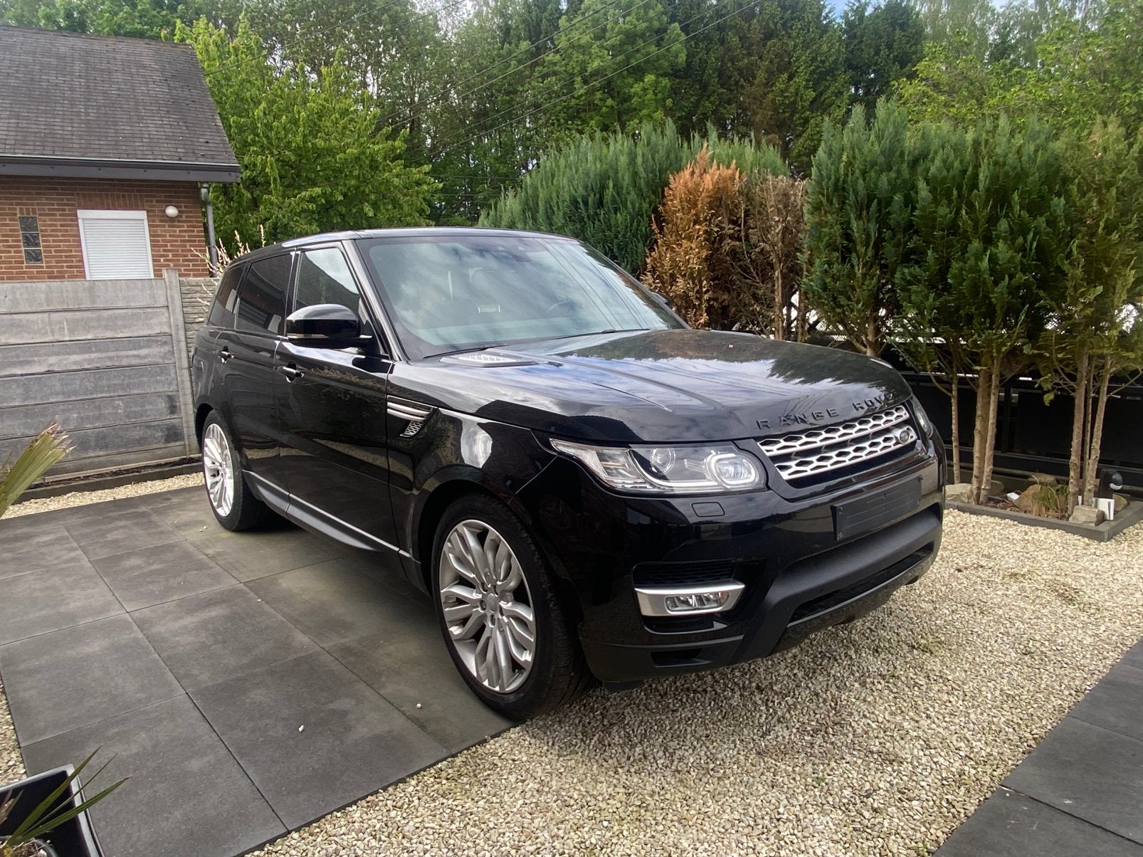 Range rover sport 2017 107000km probleme turbo, Autos, Cuir, Euro 6, Carnet d'entretien, Noir