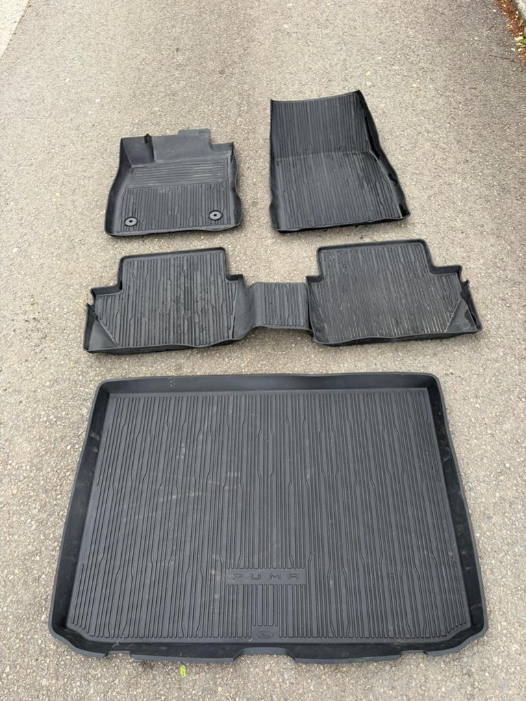 Vend tapis officiel ford puma en caoutchouc, Enlèvement, Comme neuf