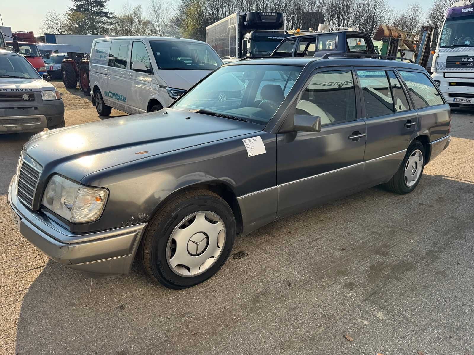 MERCEDES - 1995 - E250TD - W124 - Personenauto, Auto's, Gebruikt, Bedrijf, Overige carrosserie, Te koop