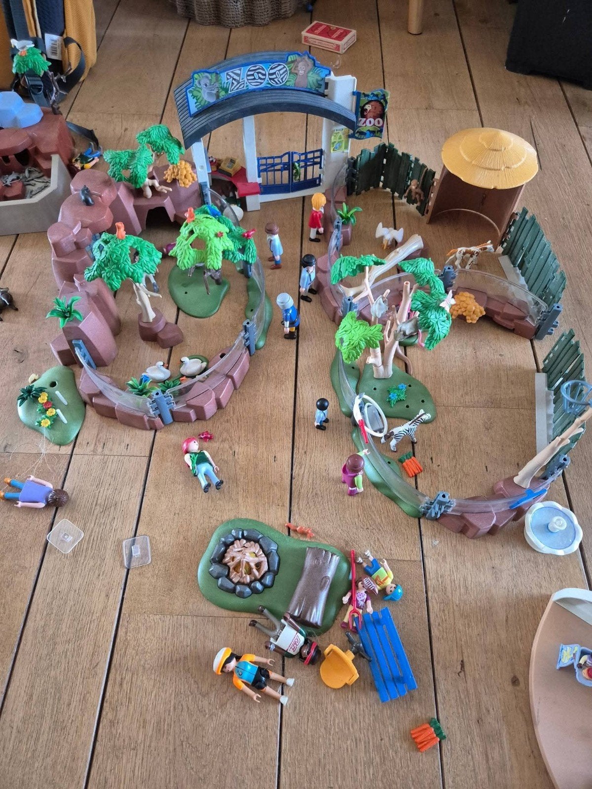 Groot lot playmobil in zeer goede staat. 
Ophalen of verzend, Enlèvement ou Envoi, Figurines, Pièces détachées, Family fun