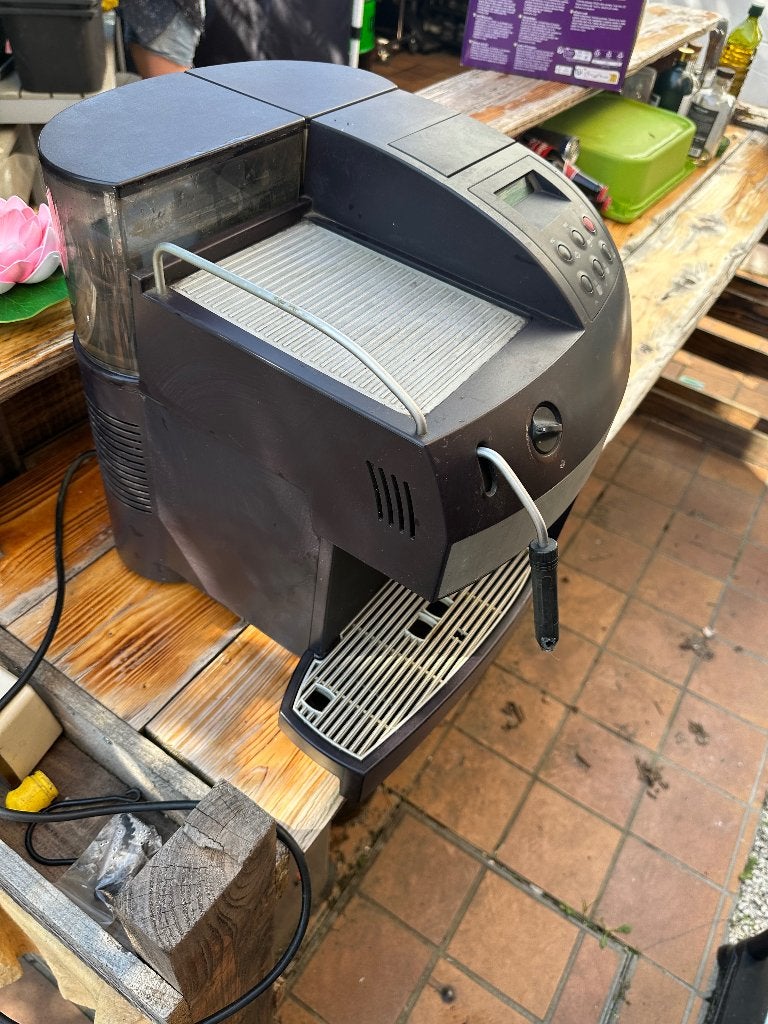 Machine à café, Electroménager, Cafetières, Réservoir d'eau amovible, Café en grains, Combiné, Utilisé