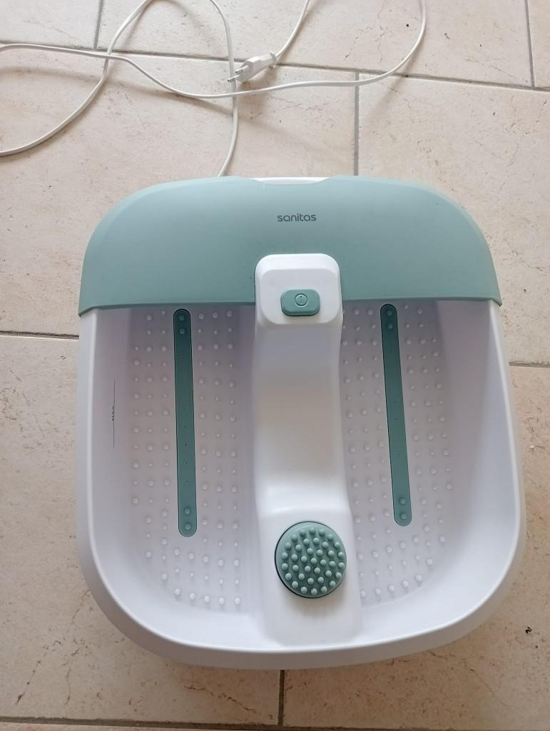 elektrisch voetenbad met massagetrilfunctie, Elektronische apparatuur, Ophalen, Zo goed als nieuw, Hand- en Voetverzorging