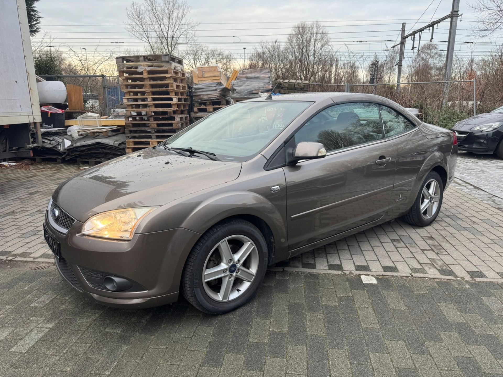 Ford Focus Cc, Auto's, Stof, Gebruikt, 4 cilinders, Bruin