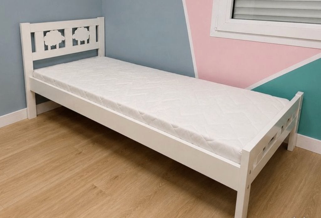 Ikea 70x160 kinderbed: frame + boxspring + matras, 70 tot 85 cm, Zo goed als nieuw, 160 tot 180 cm, Ophalen