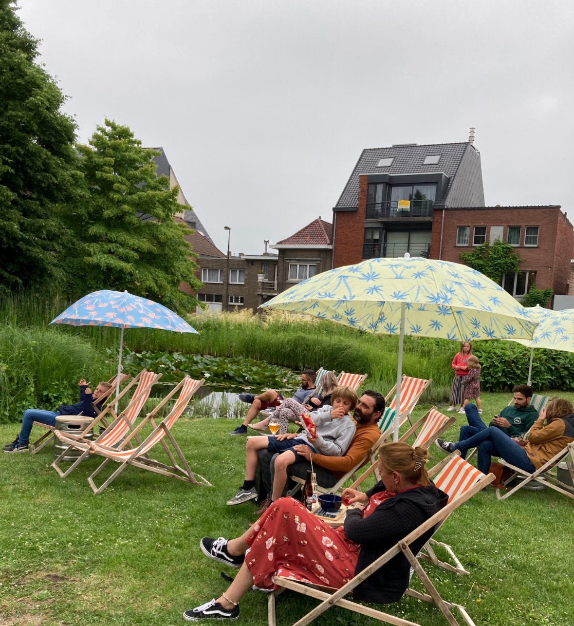 Parasol, Ophalen, Gebruikt, Kantelbaar, 1 tot 2 meter