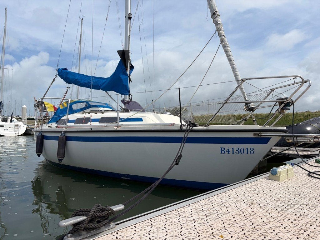 Zeilboot 8m Johnson 26 vaarklaar, Nieuport, Watersport en Boten, Kajuitzeilboten en Zeiljachten, Gebruikt, Kleine kruiser, Overige merken